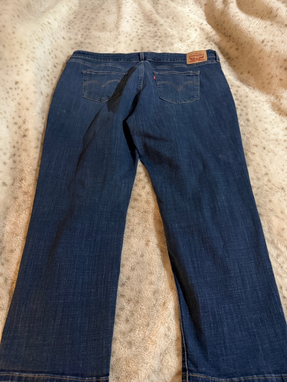 Levi’s - Picture 4 of 6